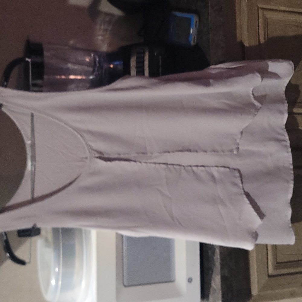 Sleeveless shirt